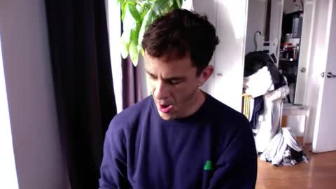 Snapshot of rosscollab chatting on 13, 11, 2025 RossCollab online show from 13, 11, 2025