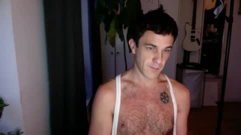 Snapshot of rosscollab chatting on 2, 12, 2025 RossCollab online show from 2, 12, 2025