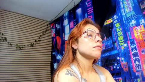 Snapshot of rosse_25 chatting on 25, 2, 2025 Would you like to help me with supplementation and sports suits so I can compete in powerlifting  online show from 25, 2, 2025