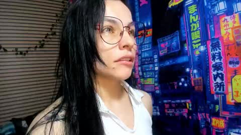 Snapshot of rosse_25 chatting on 9, 3, 2025 Would you like to help me with supplementation and sports suits so I can compete in powerlifting  online show from 9, 3, 2025