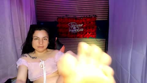 Snapshot of rosse_25 chatting on 19, 9, 2025 Would you like to help me with supplementation and sports suits so I can compete in powerlifting  online show from 19, 9, 2025