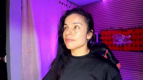 Snapshot of rosse_25 chatting on 29, 9, 2025 Would you like to help me with supplementation and sports suits so I can compete in powerlifting  online show from 29, 9, 2025