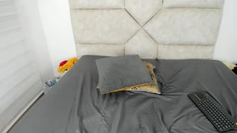 Snapshot of rosse_evans_3 chatting on 24, 10, 2025 rosse_evans_3 online show from 24, 10, 2025