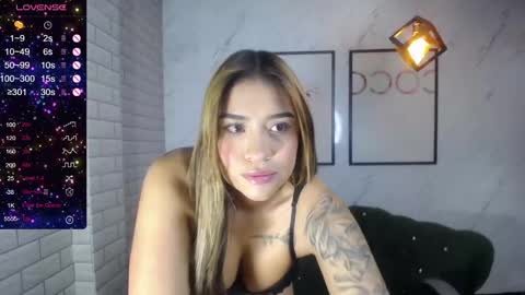 Snapshot of rosse_jeane_v chatting on 25, 1, 2025 rosse jeane v online show from 25, 1, 2025