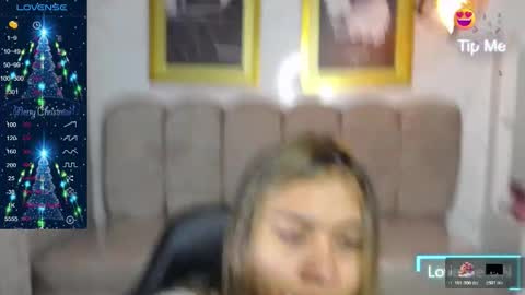 Snapshot of rosse_jeane_v chatting on 19, 12, 2025 rosse jeane v online show from 19, 12, 2025