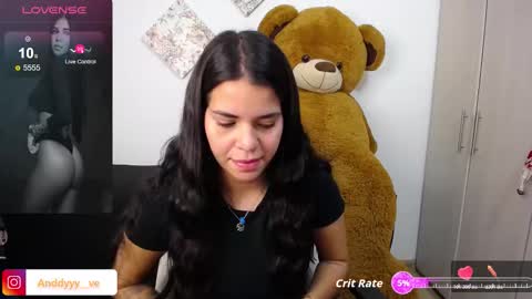 Snapshot of rossebunny25 chatting on 15, 11, 2025 Rosse online show from 15, 11, 2025