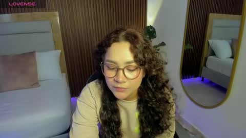 Snapshot of rossie_lanie_ chatting on 23, 4, 2026 rossie_lanie_ online show from 23, 4, 2026