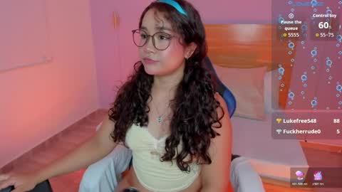 Snapshot of rossie_lanie_ chatting on 14, 5, 2026 rossie_lanie_ online show from 14, 5, 2026