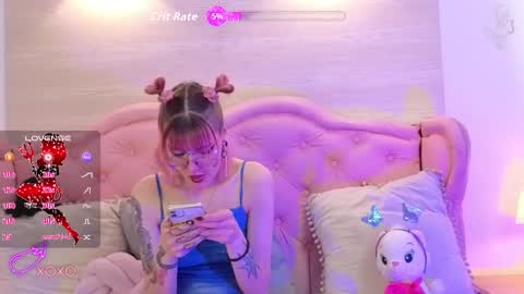 Snapshot of rossiie_hunt_ chatting on 21, 11, 2025 rossiie_hunt_ online show from 21, 11, 2025