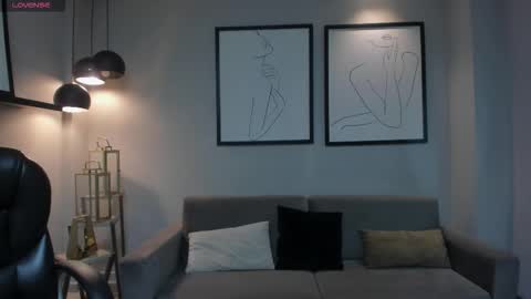 Snapshot of rossirivers chatting on 4, 2, 2026 Rossie Rivers online show from 4, 2, 2026