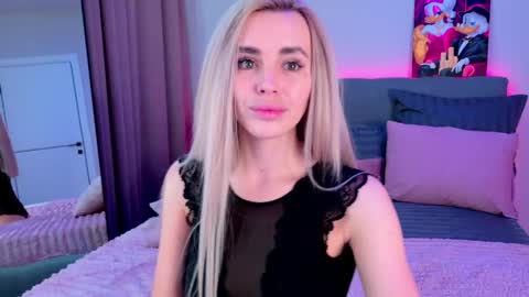 Snapshot of rossy_x_ chatting on 5, 6, 2026 Rossy 630 pm - 230 am online show from 5, 6, 2026