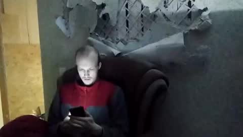 Snapshot of rostislav00 chatting on 16, 2, 2025 Ros online show from 16, 2, 2025