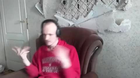 Snapshot of rostislav00 chatting on 22, 2, 2025 Ros online show from 22, 2, 2025