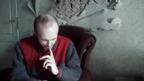 Snapshot of rostislav00 chatting on 1, 3, 2025 Ros online show from 1, 3, 2025