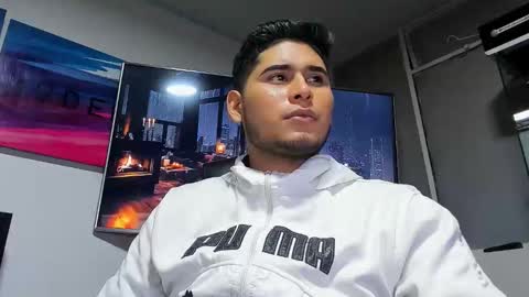 Snapshot of roswall25 chatting on 9, 1, 2026 roswall25 online show from 9, 1, 2026