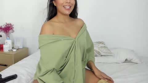 Snapshot of rouse_46 chatting on 24, 5, 2026 Rouse online show from 24, 5, 2026