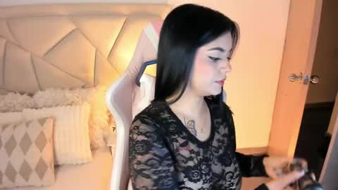 Snapshot of rouse_benett27 chatting on 17, 5, 2026 online show from 17, 5, 2026