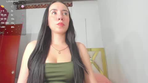 Snapshot of rousee_yarelds chatting on 12, 2, 2025 rousee_yarelds online show from 12, 2, 2025