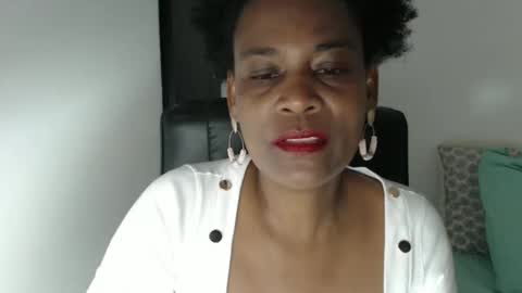 luxa online show from 2, 5, 2026