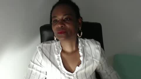 luxa online show from 4, 5, 2026