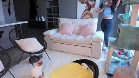 Rouss marie henao  online show from 17, 9, 2025