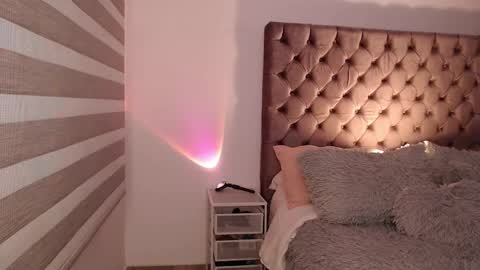 Rouss marie henao  online show from 15, 10, 2025