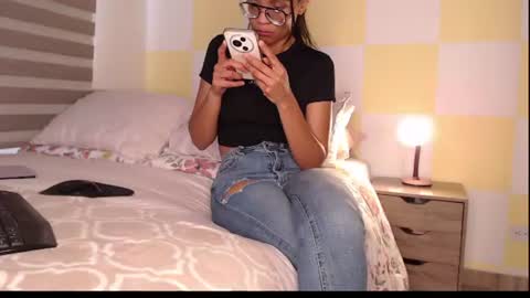 Rouss marie henao  online show from 14, 6, 2026