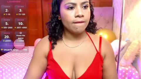 Snapshot of rousse_amber chatting on 8, 6, 2026 amber online show from 8, 6, 2026