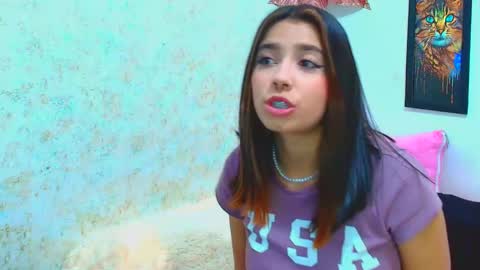 Snapshot of rousse_violet chatting on 25, 1, 2025 rousse_violet online show from 25, 1, 2025