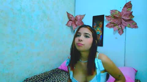 Snapshot of rousse_violet chatting on 7, 2, 2025 rousse_violet online show from 7, 2, 2025