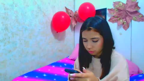 Snapshot of rousse_violet chatting on 18, 2, 2025 rousse_violet online show from 18, 2, 2025