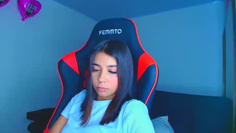 Snapshot of rousse_violet chatting on 7, 10, 2025 rousse_violet online show from 7, 10, 2025