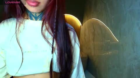 Snapshot of roux_r chatting on 18, 2, 2026 Roux online show from 18, 2, 2026