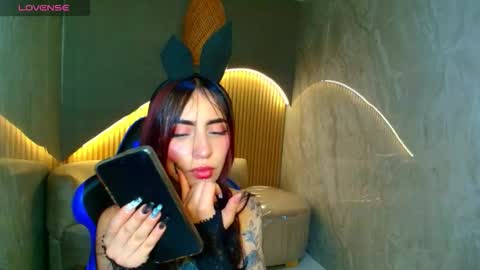 Snapshot of roux_r chatting on 25, 2, 2026 Roux online show from 25, 2, 2026