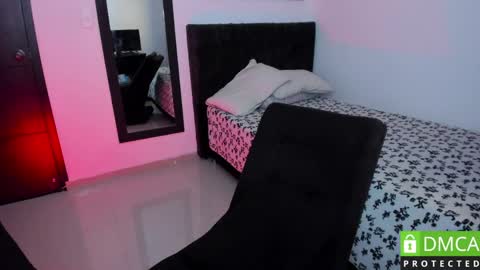    online show from 15, 4, 2026