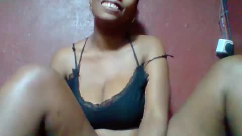 rovaelyah online show from 11, 2, 2026