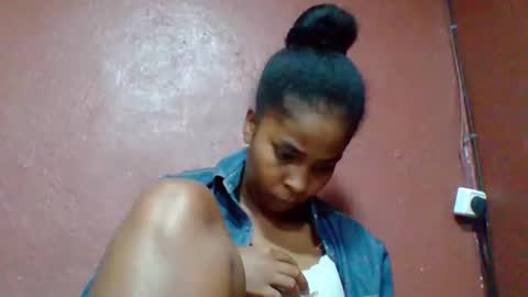 rovaelyah online show from 6, 3, 2026