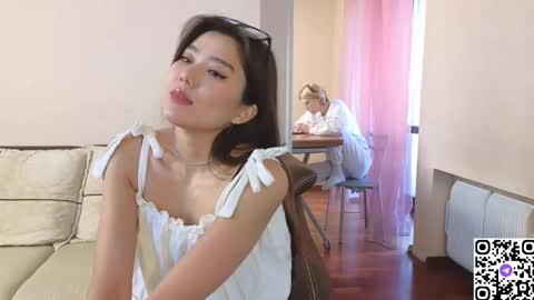 Snapshot of rowenacady chatting on 3, 3, 2025 rowenacady online show from 3, 3, 2025