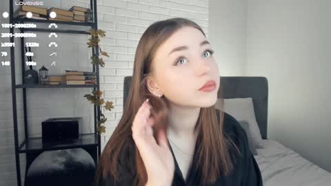 Snapshot of rowenahallman chatting on 24, 1, 2025 Michelle online show from 24, 1, 2025