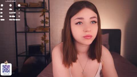 Snapshot of rowenahallman chatting on 20, 2, 2025 Michelle online show from 20, 2, 2025