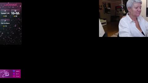 Snapshot of roxana_brooks chatting on 10, 11, 2025 Roxana online show from 10, 11, 2025