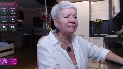 Snapshot of roxana_brooks chatting on 14, 11, 2025 Roxana online show from 14, 11, 2025