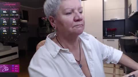 Snapshot of roxana_brooks chatting on 18, 11, 2025 Roxana online show from 18, 11, 2025