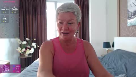 Snapshot of roxana_brooks chatting on 2, 12, 2025 Roxana online show from 2, 12, 2025