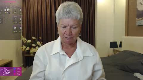 Snapshot of roxana_brooks chatting on 3, 12, 2025 Roxana online show from 3, 12, 2025