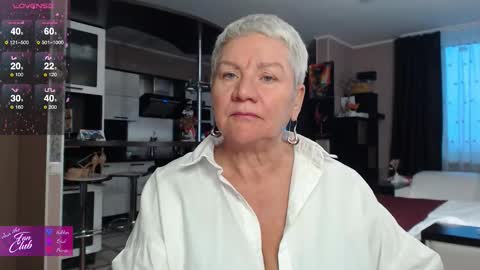 Snapshot of roxana_brooks chatting on 8, 2, 2026 Roxana online show from 8, 2, 2026