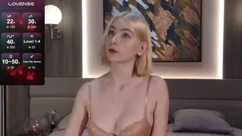 Snapshot of roxana_perry chatting on 2, 12, 2024 Roxana online show from 2, 12, 2024