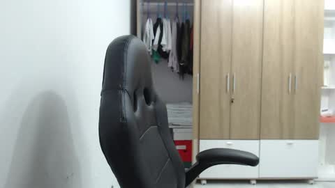 Snapshot of roxanalove7 chatting on 21, 4, 2026 Roxana online show from 21, 4, 2026