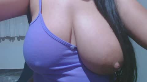 Snapshot of roxanbahottt chatting on 15, 7, 2026 roxxy online show from 15, 7, 2026