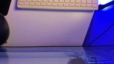 Roxane online show from 4, 3, 2026